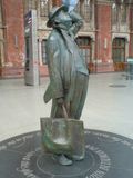 Sir John Betjemen statue, St Pancras